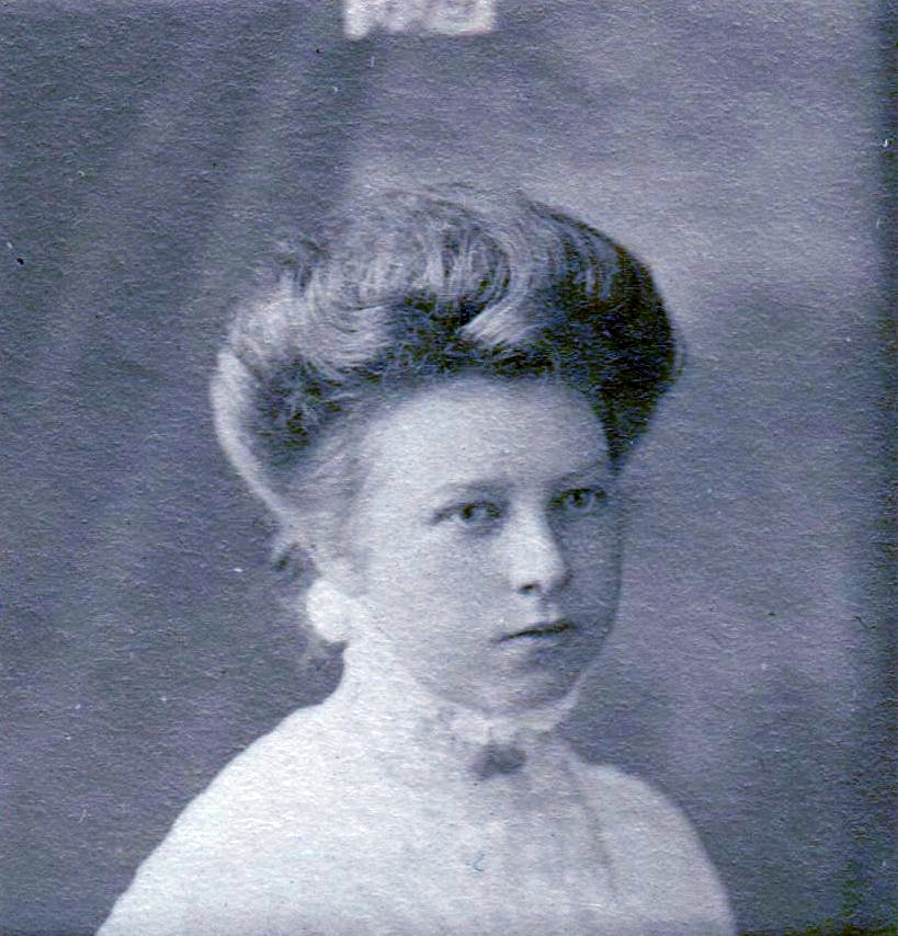 1-Mabel_Cropper_-_married_to_Prescot_family