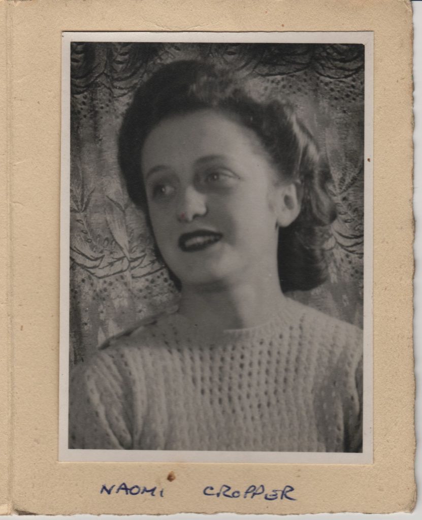 18-Naomi_Cropper-831x1024