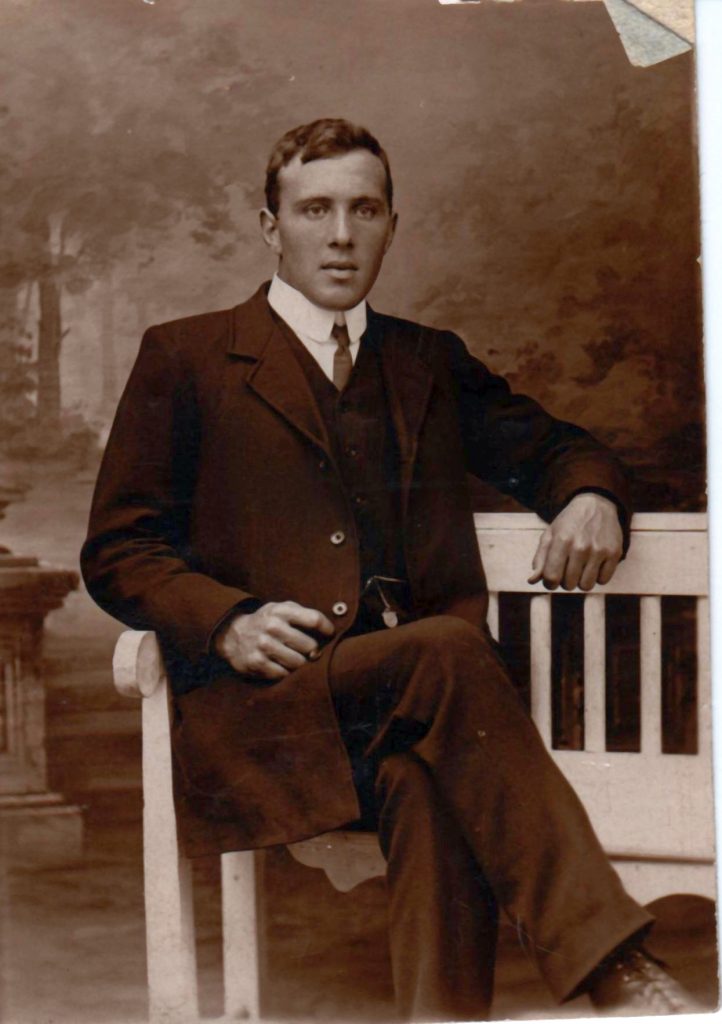 2-Richard_Heyes_father_of_JohnJamesJessie_and_Annie-722x1024