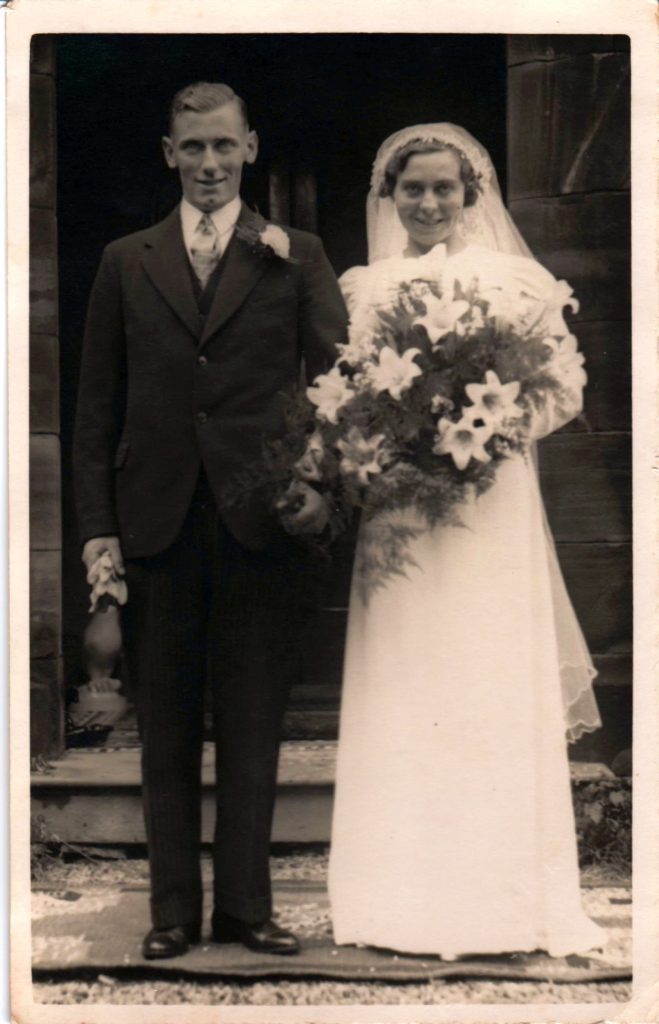 13-Herbert_Alcock_and_Jessie_Heyes_1950--659x1024