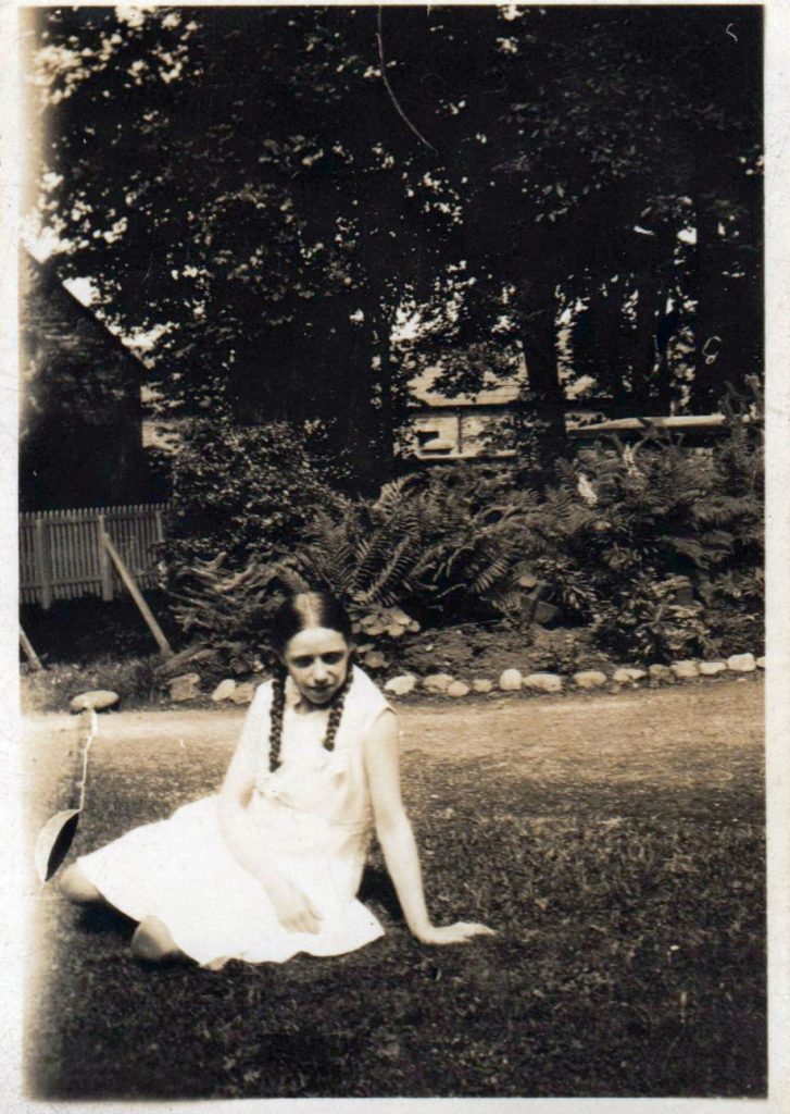 16-Annie_Heyes-727x1024