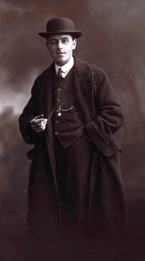 6-Cropper_but_no_name-571x1024