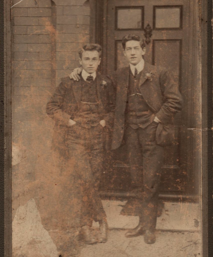 6-TonyandJohn-851x1024